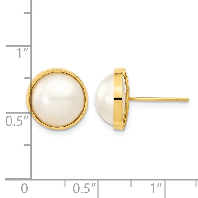 Gold stud earrings with round white pearl tops, shown from front and side view next to a measurement scale.
