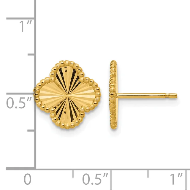 A pair of gold stud earrings with a four-lobed clover shape featuring radiating line texture, shown front and side view with a measurement scale.